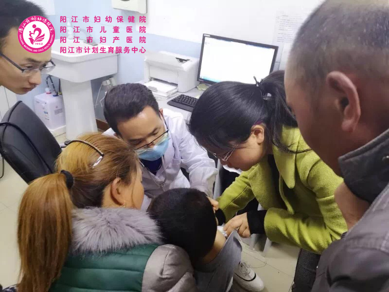 "情暖高原 爱传千里—阳江市首位援藏儿科医生莫就如载誉归来