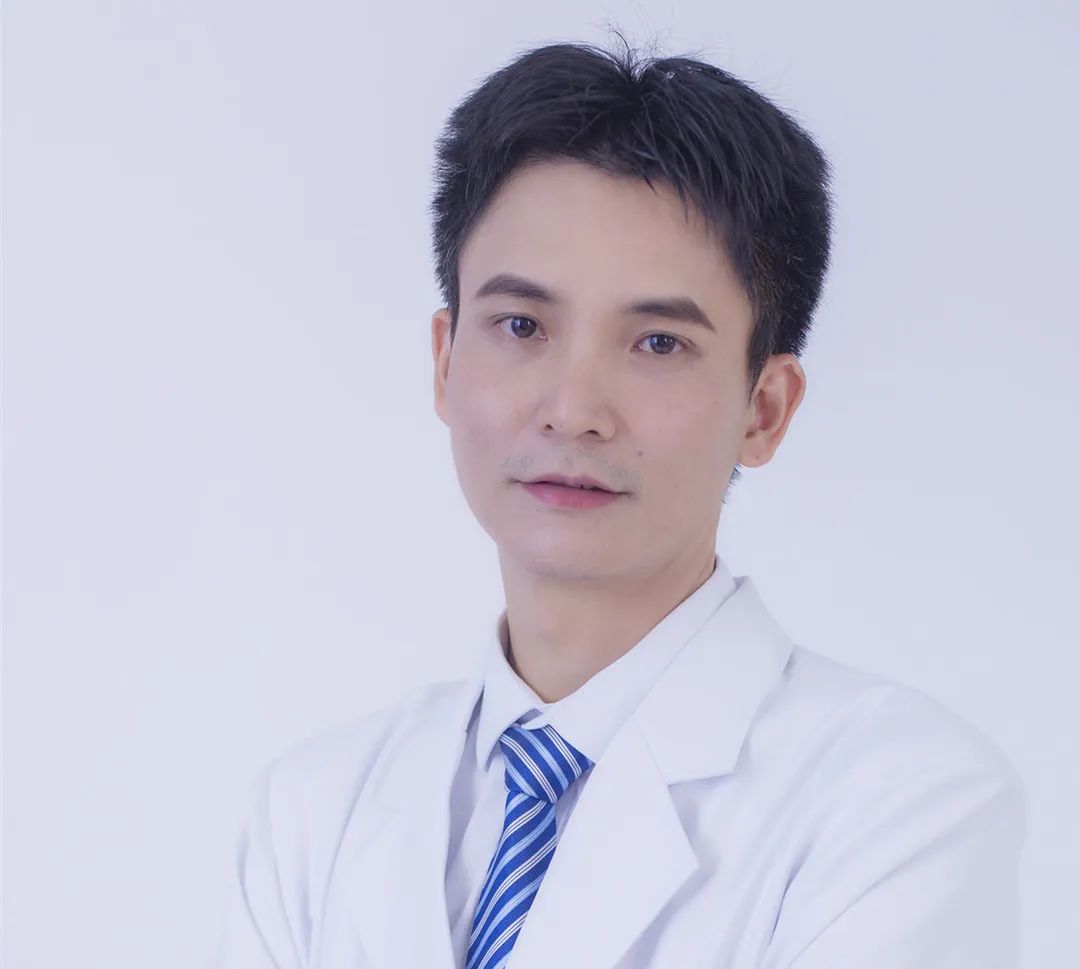 谭开卷.jpg