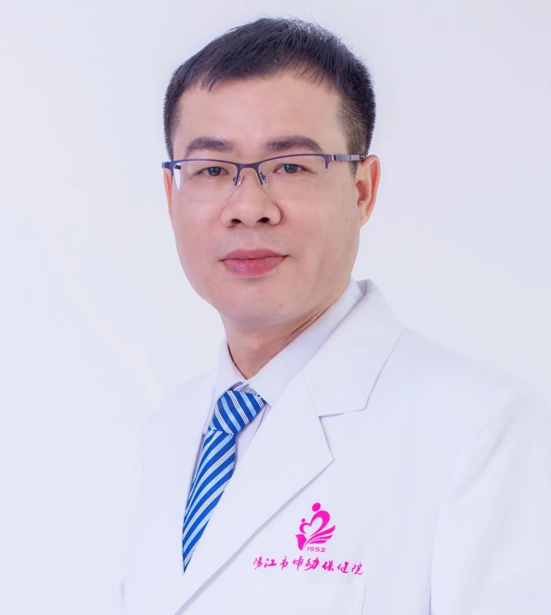 陈雄.jpg