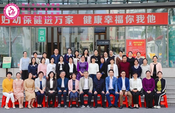1222大合影.jpg