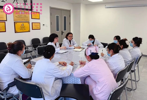 科室研讨会.jpg